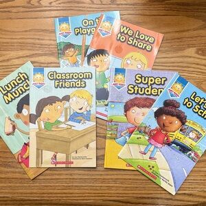 Scholastic Just-Right Leveled Readers Set